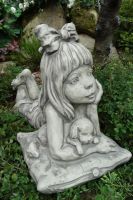 Gartenfigur Sarah Kay "LINA", Steinguss - Original von Vidroflor