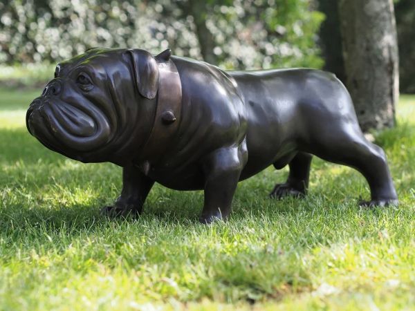 Bronzefigur Bulldogge
