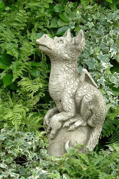 Gartenfigur "SNAP", Drache, © by Fiona Scott, Steinguss - Original von Vidroflor