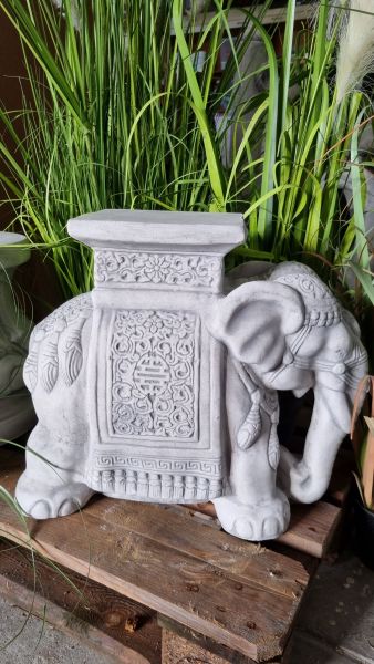 Sockel, Skulptur "Elefant", antik grau