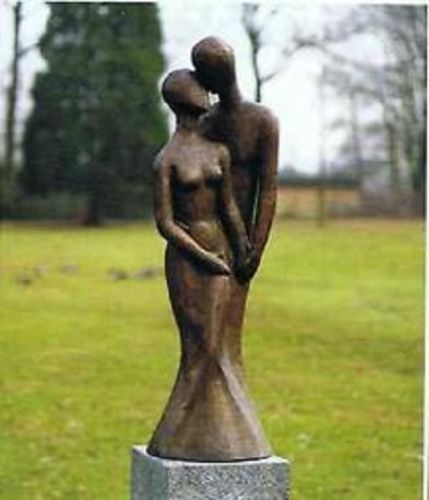 Bronzefigur Liebespaar