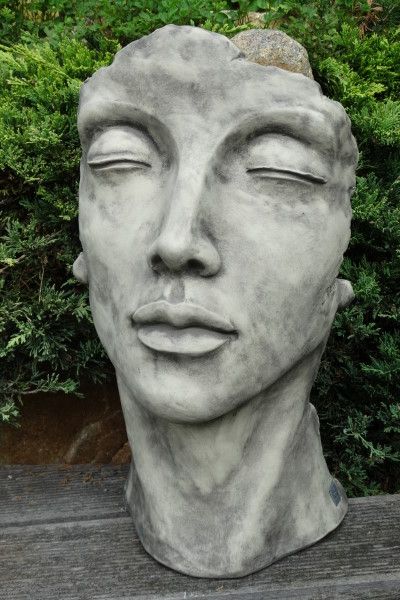 Gartenfigur Gesicht "FRAU", Steinguss, klein - Original von Vidroflor