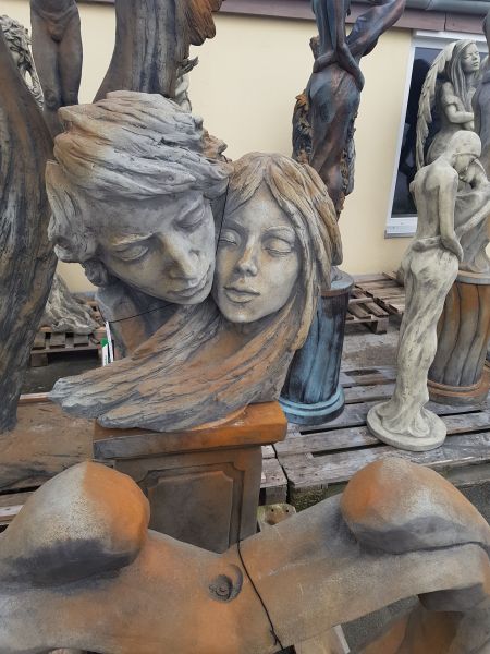 Gartenfigur Gesichterpaar, Steinguss, Rosteffekt - Original von Vidroflor