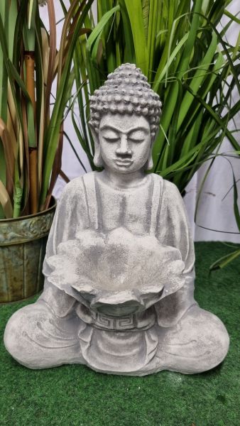 Gartenfigur Buddha, sitzend mit Trinkschale, klein, antik grau