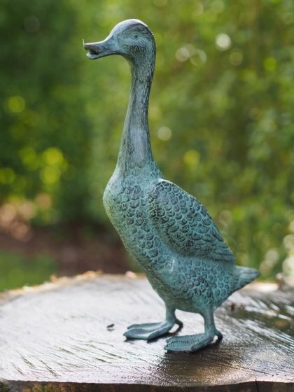 Bronzefigur stehende Ente