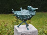 Bronzefigur Vogeltränke mit Vögeln klein